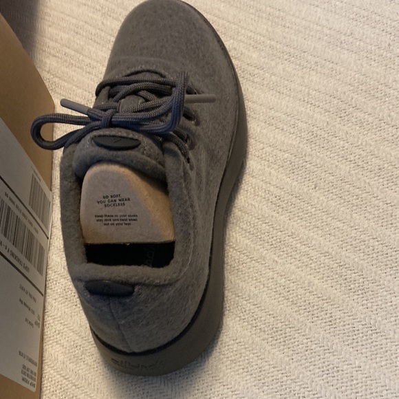 NIB Allbirds womens size 10 runner shoes New Condition - Picture 6 of 12